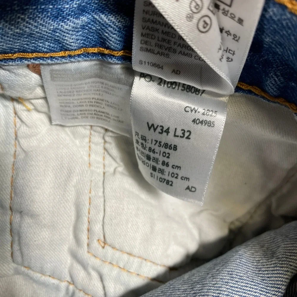 Levis 501 Original Fit Mens Jeans 34x32 Medium Wash Blue Button Fly Straight Leg